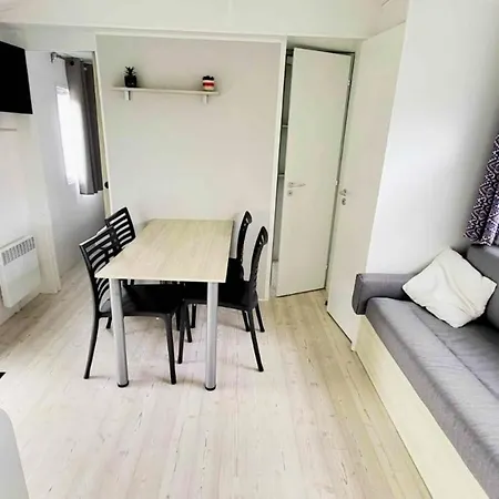 Nyaraló Bungalow De 3 Chambres Avec Piscine Partagee Terrasse Et Wifi A Jean De Monts A 3 Km De La Saint-Jean-de-Monts