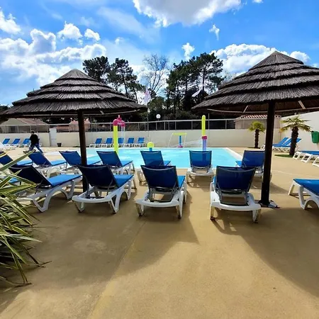 Nyaraló Bungalow De 3 Chambres Avec Piscine Partagee Terrasse Et Wifi A Jean De Monts A 3 Km De La Saint-Jean-de-Monts