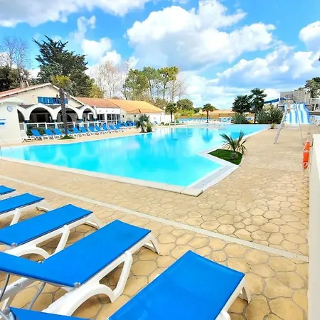 Nyaraló Bungalow De 3 Chambres Avec Piscine Partagee Terrasse Et Wifi A Jean De Monts A 3 Km De La *