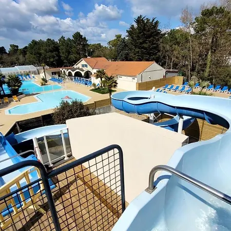 Nyaraló Bungalow De 3 Chambres Avec Piscine Partagee Terrasse Et Wifi A Jean De Monts A 3 Km De La Saint-Jean-de-Monts
